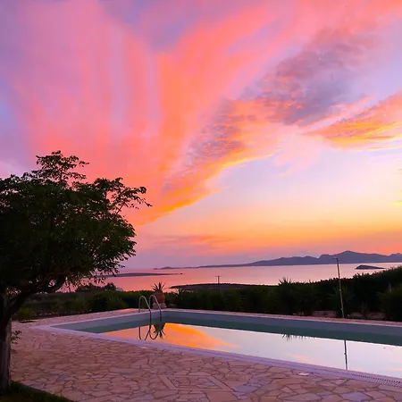 וילה Paros Afrodite Luxury Alikí