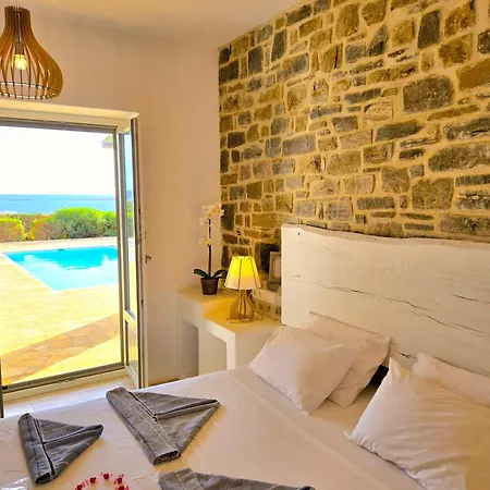 וילה Paros Afrodite Luxury Alikí