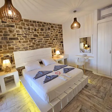 Paros Afrodite Luxury וילה *